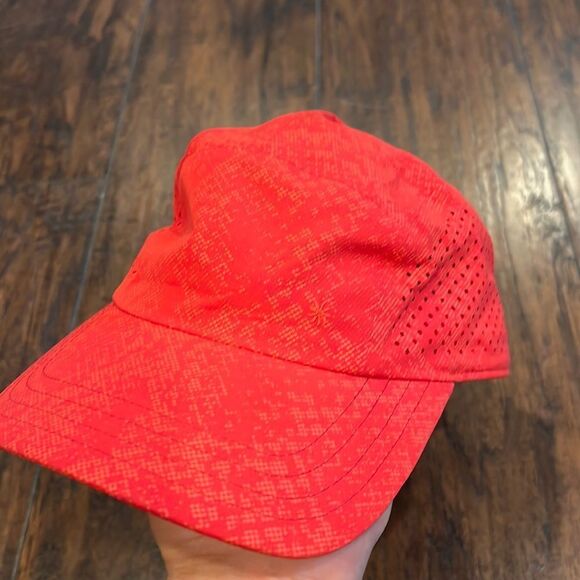 Athleta Womens Distance Laser Cap Vermillion Reflective Adjustable  red/orange - Picture 1 of 7